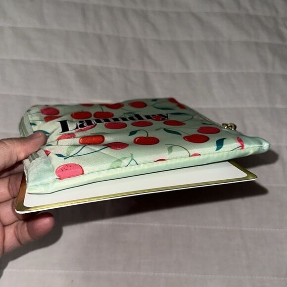 MIAMICA Green Red Pink Foldable Travel “Laundry” Bag - Picture 9 of 9